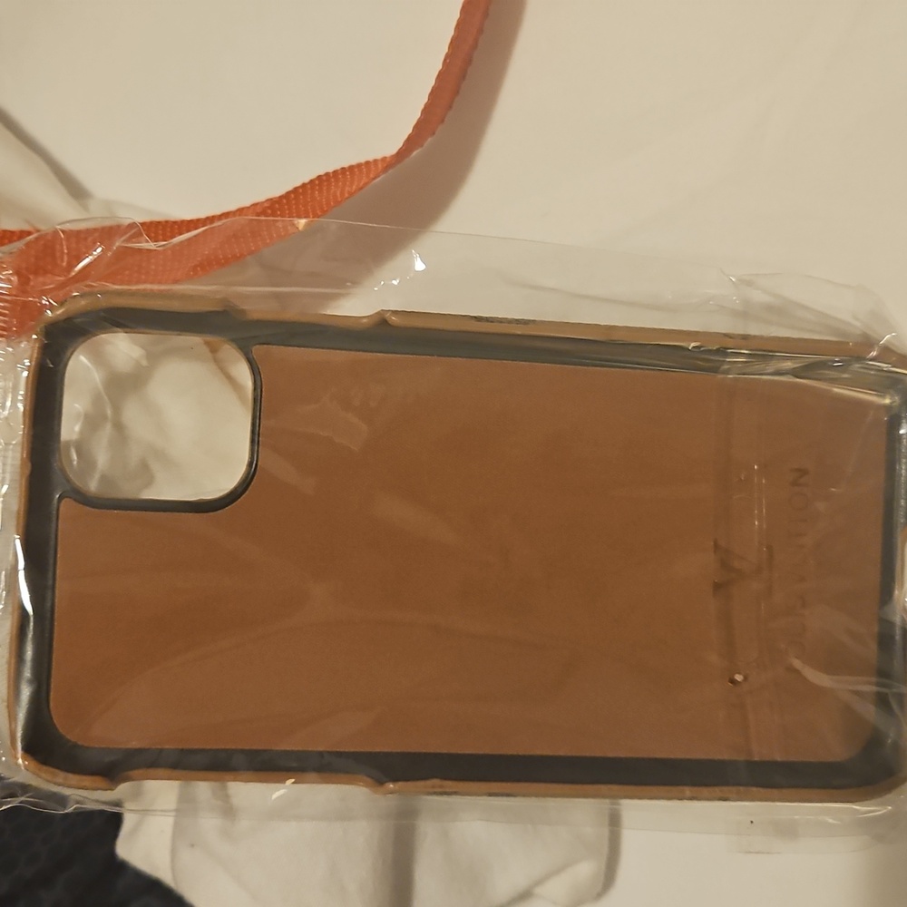 Fashion Phone Case - Picture 3 of 3
